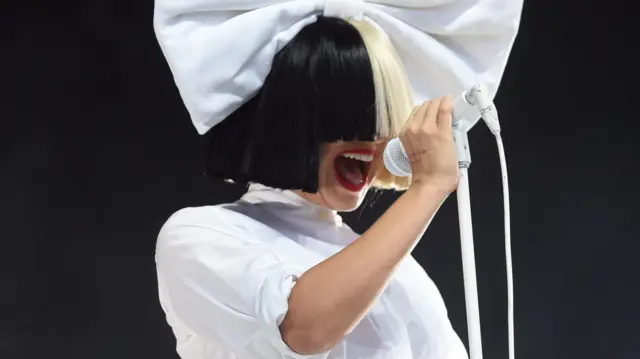 Sia