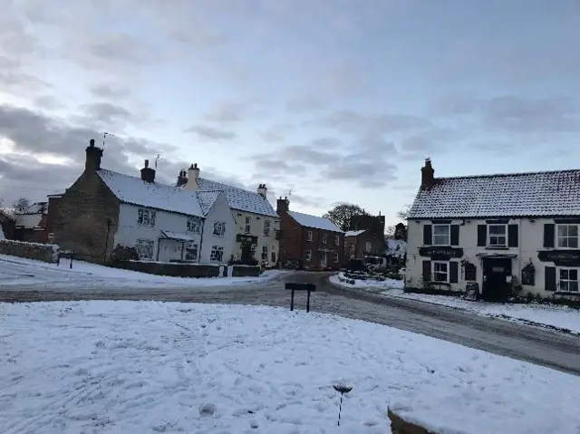 A snowy North Newbald