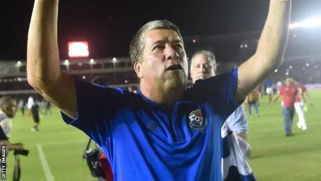 Panama's manager celebrates reaching the World Cup