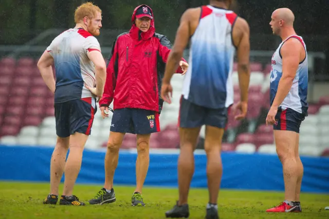 Wayne Bennett gets involved in an England training session