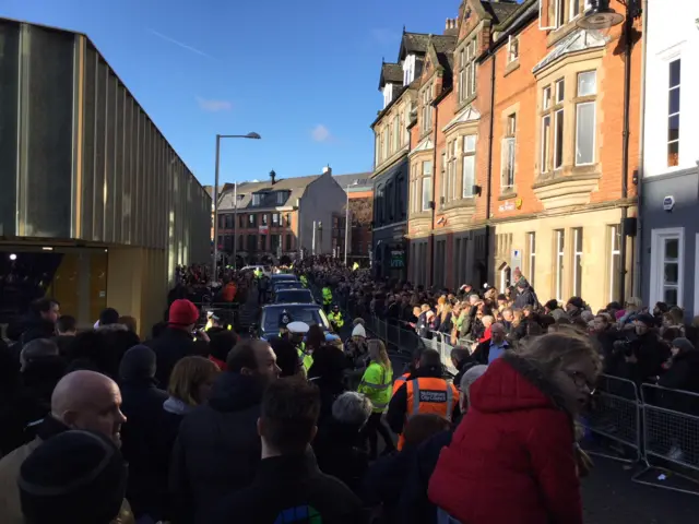 Cars for Prince Harry and Meghan Markle