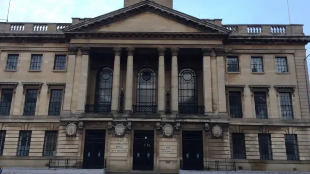 Photo of Hull City Council offices.