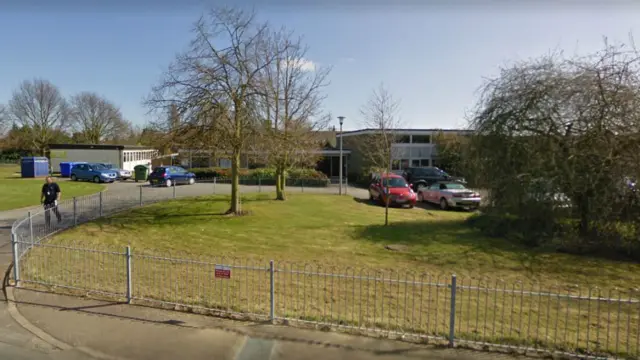 Chelmondiston Primary School