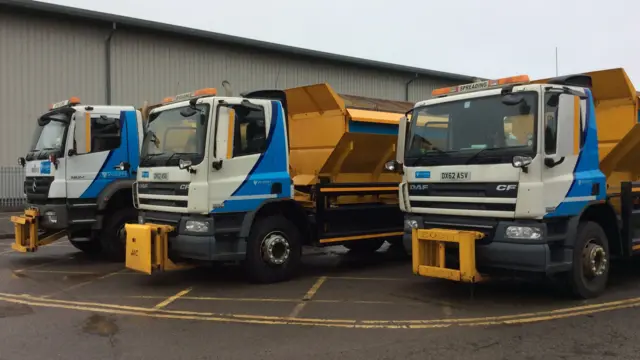 Gritting lorries