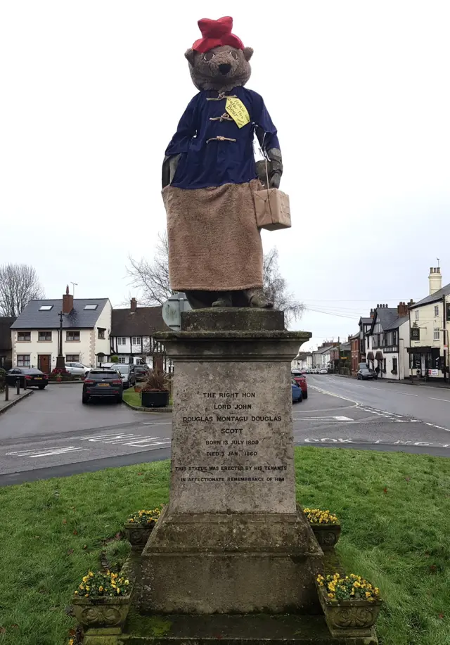 Dunchurch statue