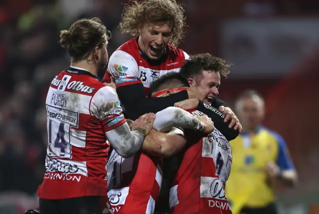 Gloucester celebrate Jake Polledri try