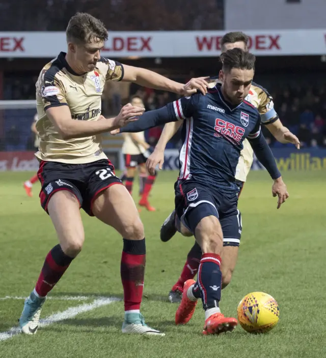 Jack Hendry closes down Alex Schalk