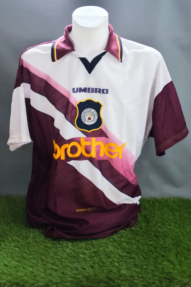 Man City away kit