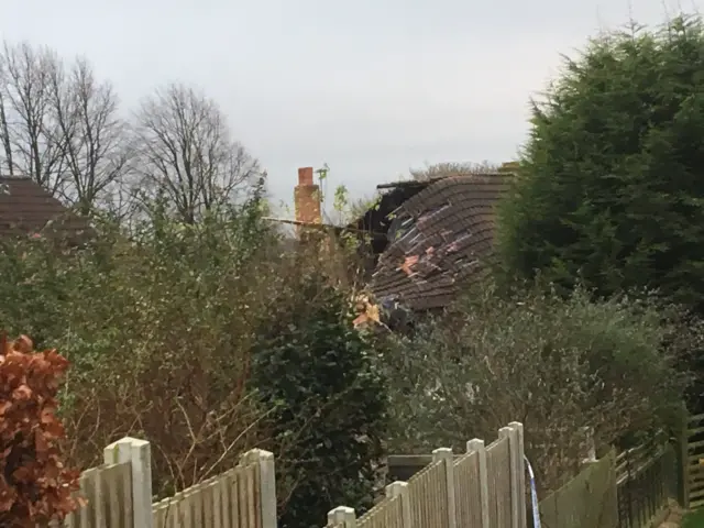 Explosion roof