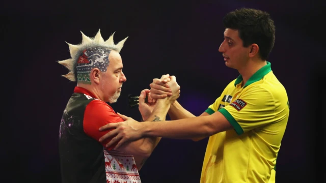 Peter Wright and Diogo Portela