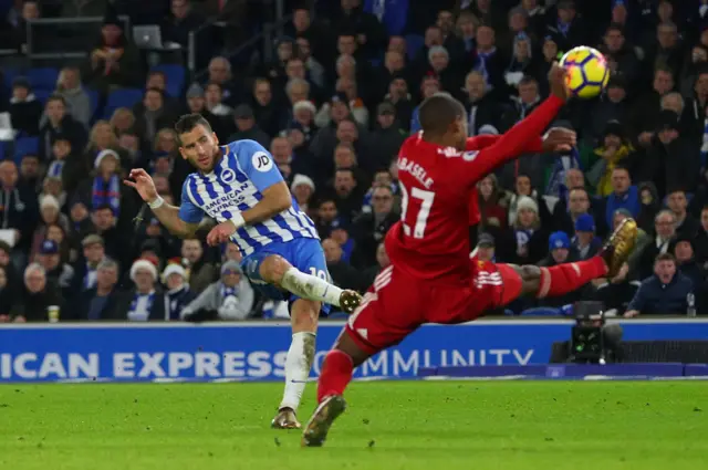 Brighton's Tomer Hemed