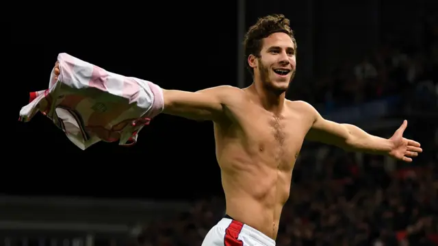 Ramadan Sobhi of Stoke City celebrates