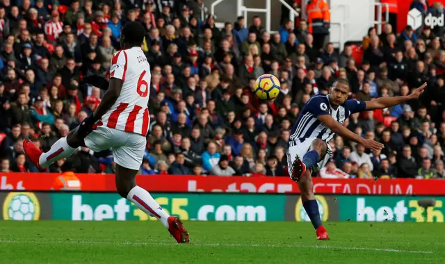 Salomon Rondon has a shot at goal