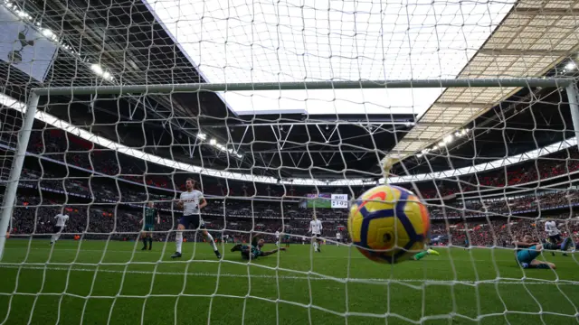 Harry Kane scores his second goal