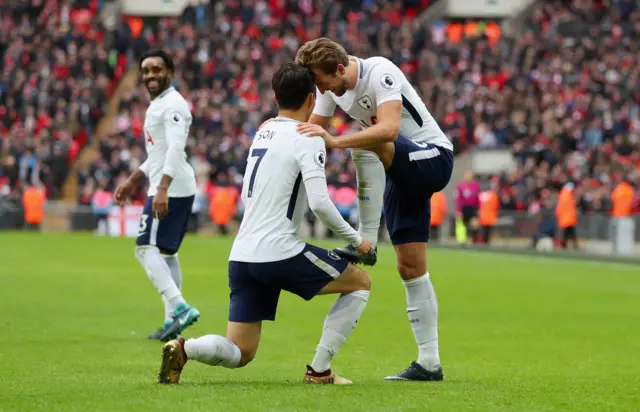 Harry Kane of Tottenham Hotspur celebrates