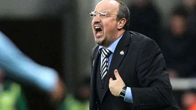 Rafa Benitez urges his players forward