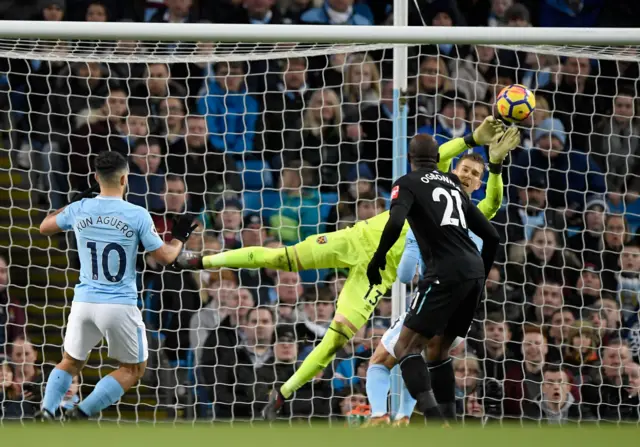 Adrian saves from Sergio Aguero