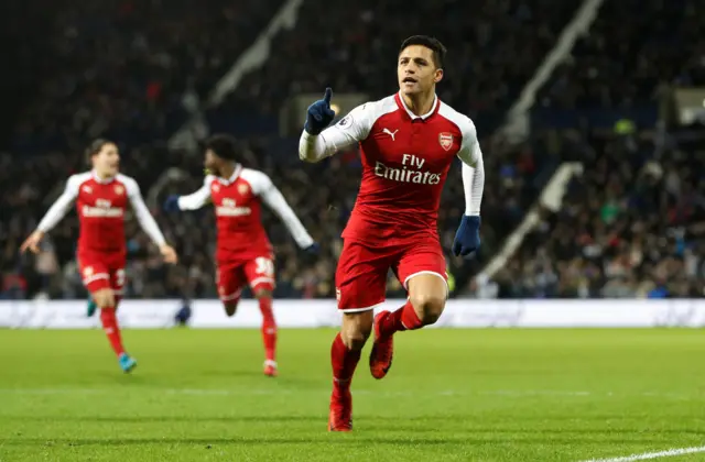 Alexis Sanchez celebrates