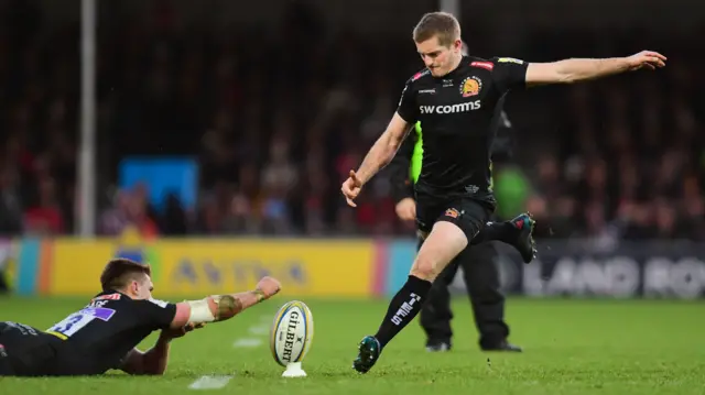 Gareth Steenson kicks a penalty