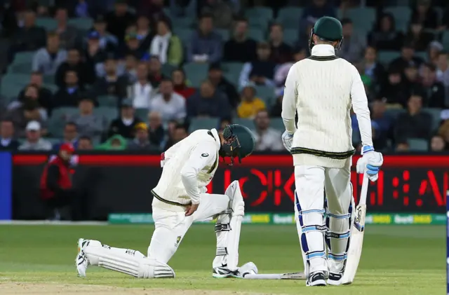 Nathan Lyon (left) and Peter Handscomb