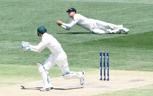 Dawid Malan catch