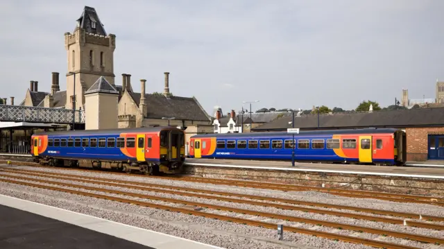 trains at Lincoln Central