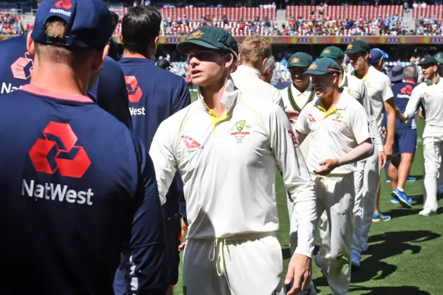 Steve Smith shakes England players hands