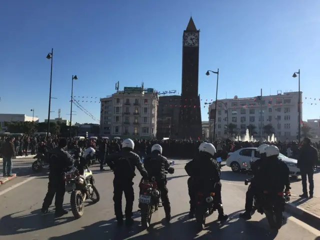 Tunisia police