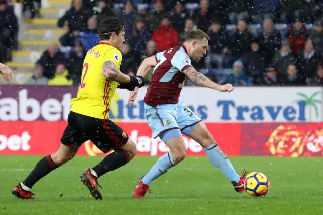 Scott Arfield scores for Burnley