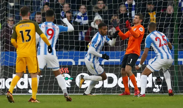 Steve Mounie scores for Huddersfield