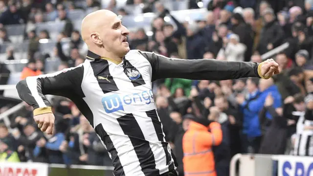 Jonjo Shelvey celebrates