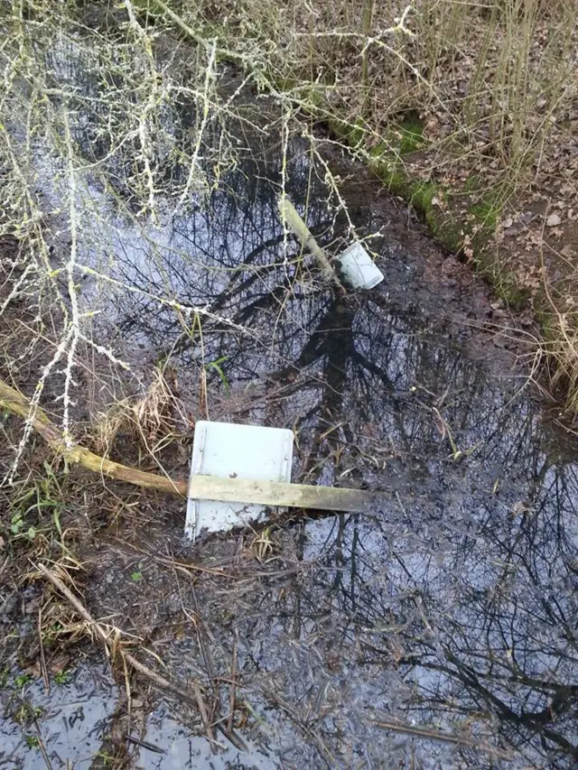 Sign in mud