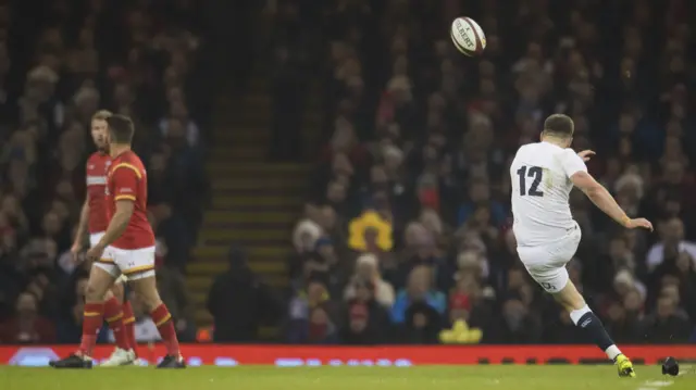 Owen Farrell kicks a penalty