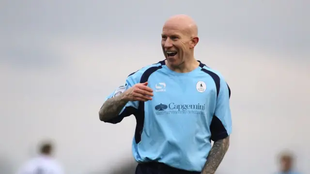 Lee Hughes