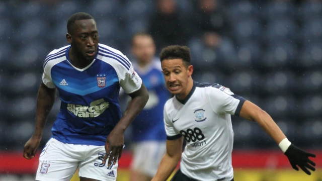 Touamni Diagouraga and Callum Robinson