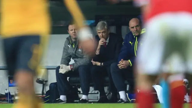 Arsene Wenger of Arsenal looks on