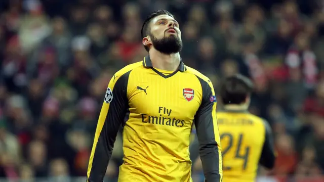 Arsenal's Olivier Giroud reacts