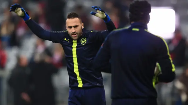 Goalkeeper David Ospina of Arsenal warms up