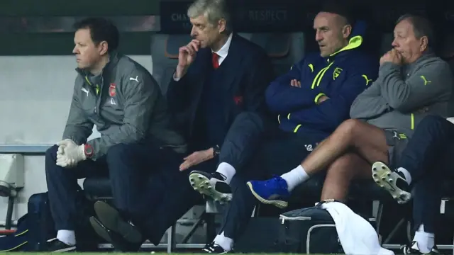 Arsene Wenger of Arsenal looks dejected