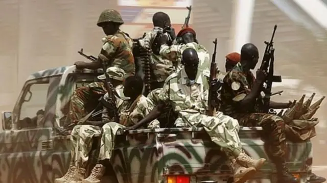 Armed men on a pick-up in the Central Africa Republic