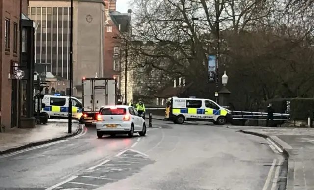 Lendal Bridge cordon