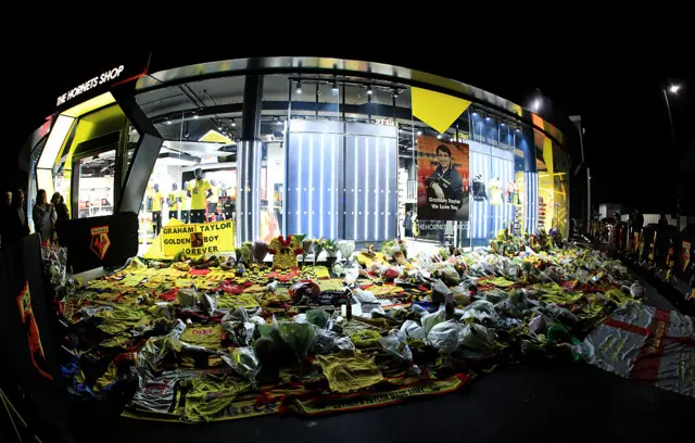 Watford tributes to Graham Taylor