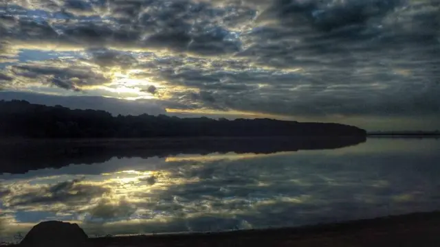Sunrise at Blithfield Reservoir