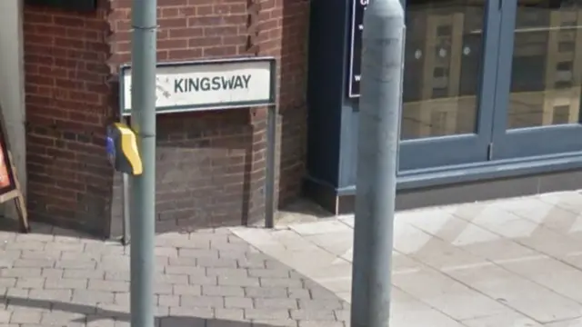 Kingsway street sign