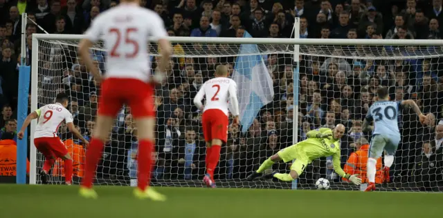 Willy Caballero saves a penalty