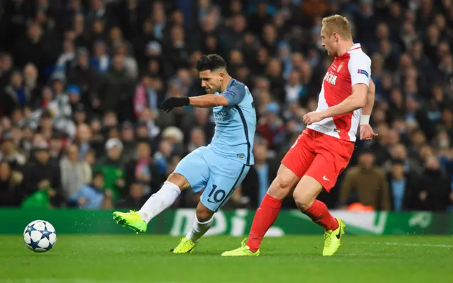 Sergio Aguero scores for Manchester City