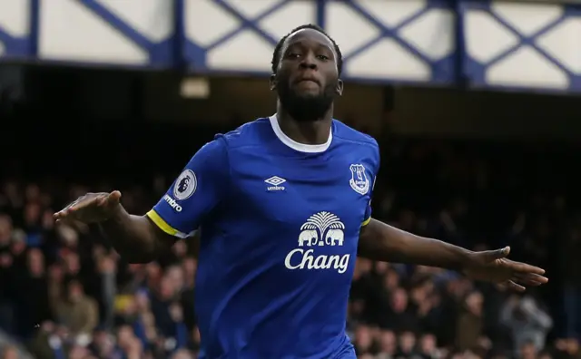 Romelu Lukaku celebrates