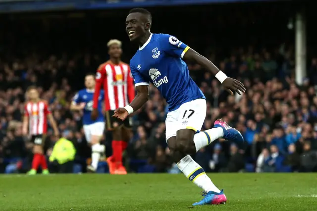 Idrissa Gueye celebrates