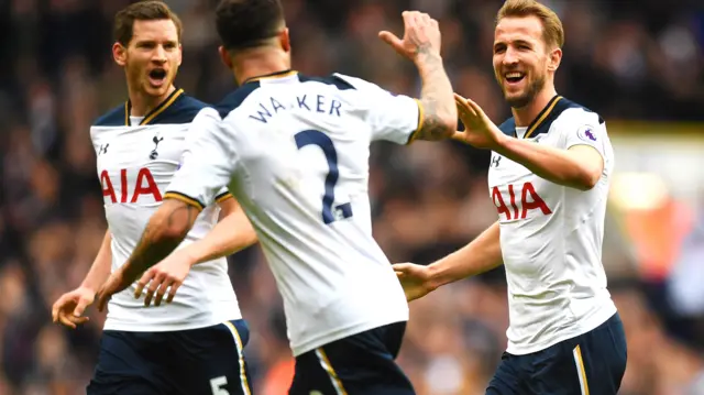 Harry Kane celebrates