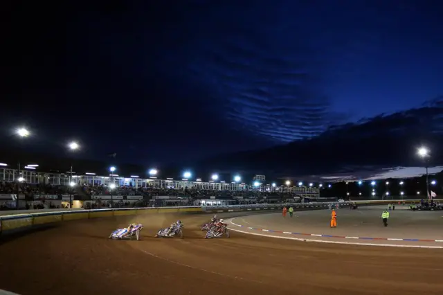 Coventry Bees racing at Brandon Stadium